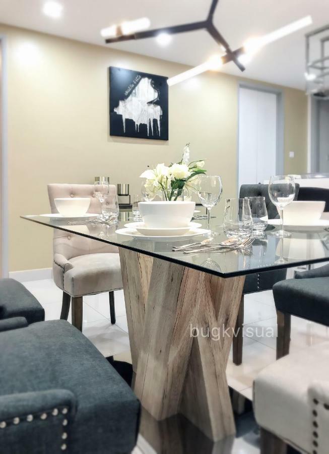 Luxury Seaview Family Suite By Little Cabin Джордж Таун Екстериор снимка